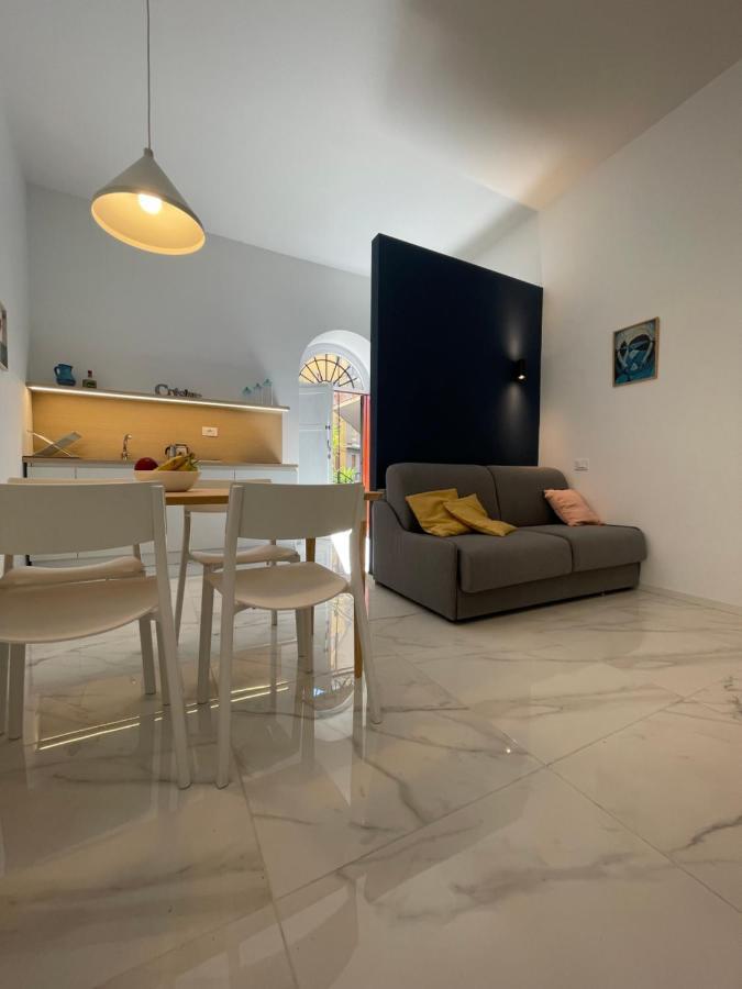Pierrot E La Luna House Salerno Centro Kültér fotó